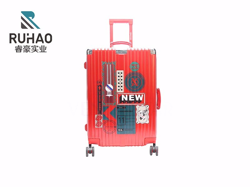 万向轮拉杆（gǎn）箱